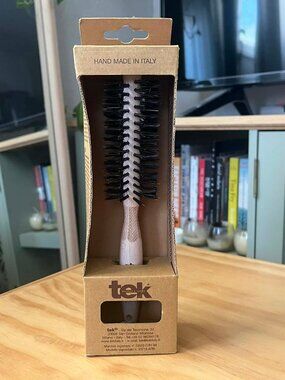 Tek Handmade In Italy Wood Round Hair Brush With Boar Bristles